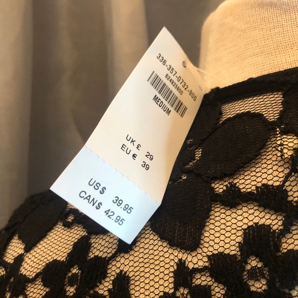 Hollister laced lined top. Size medium - Picture 7 of 10